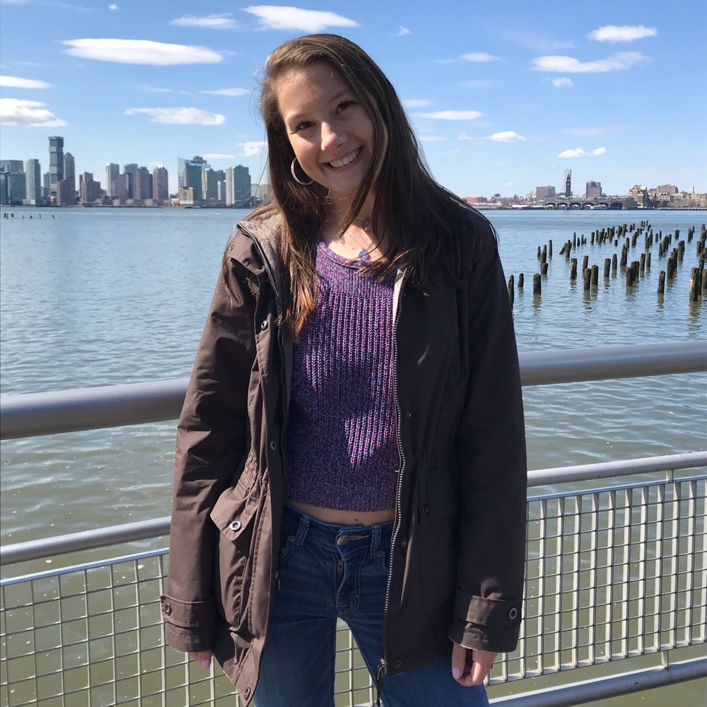 Meet your Posher, Jillian